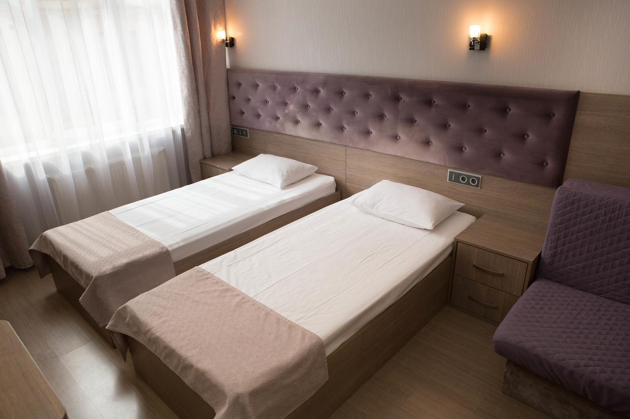 Hotel Elegant Kyiv Exterior photo
